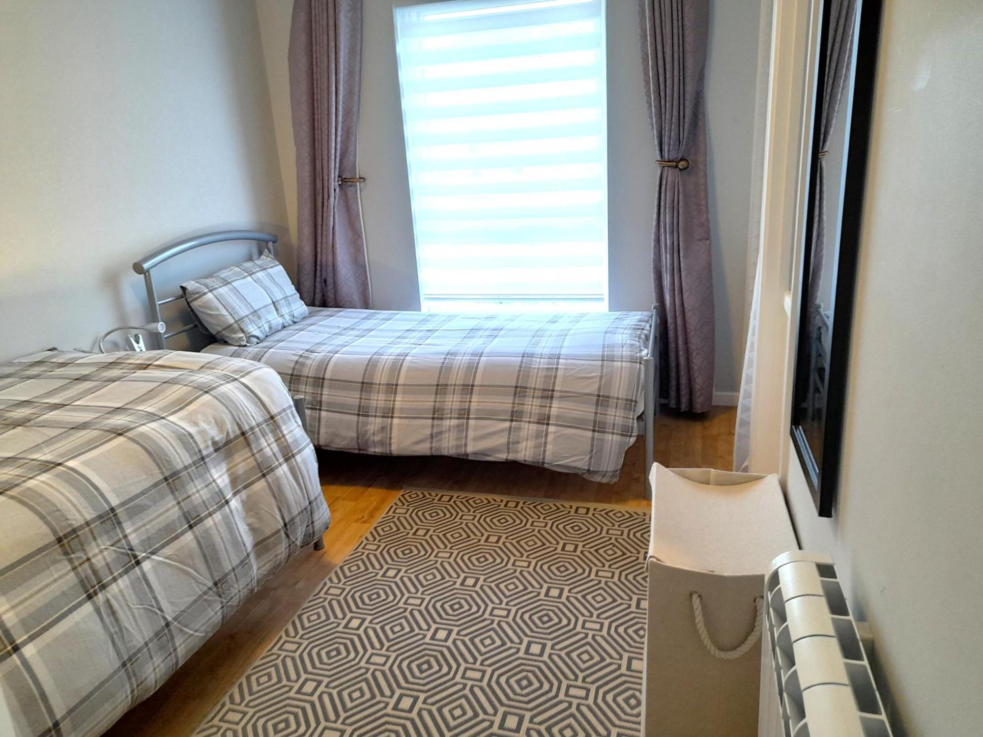 Excellent Location - City Centre - Parking - 4 Beds -2 Bedrooms Belfast Eksteriør billede