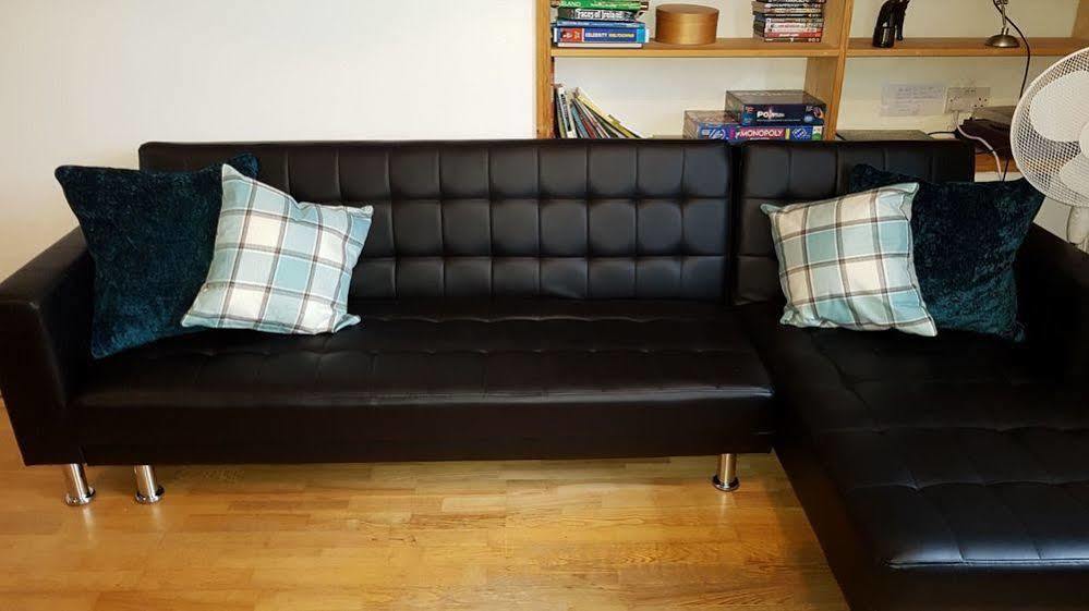 Excellent Location - City Centre - Parking - 4 Beds -2 Bedrooms Belfast Eksteriør billede