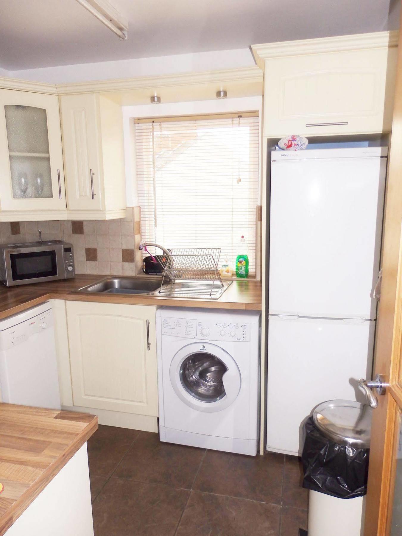 Excellent Location - City Centre - Parking - 4 Beds -2 Bedrooms Belfast Eksteriør billede